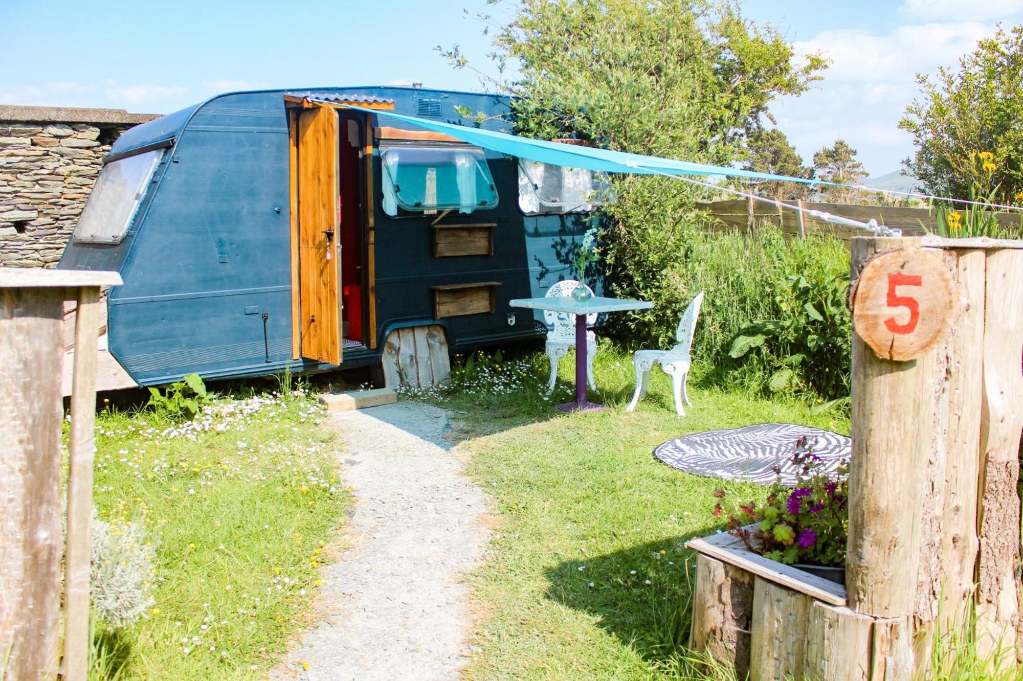 Hotel Retro Caravans At Valentia Island Escape Chapeltown Exteriér fotografie
